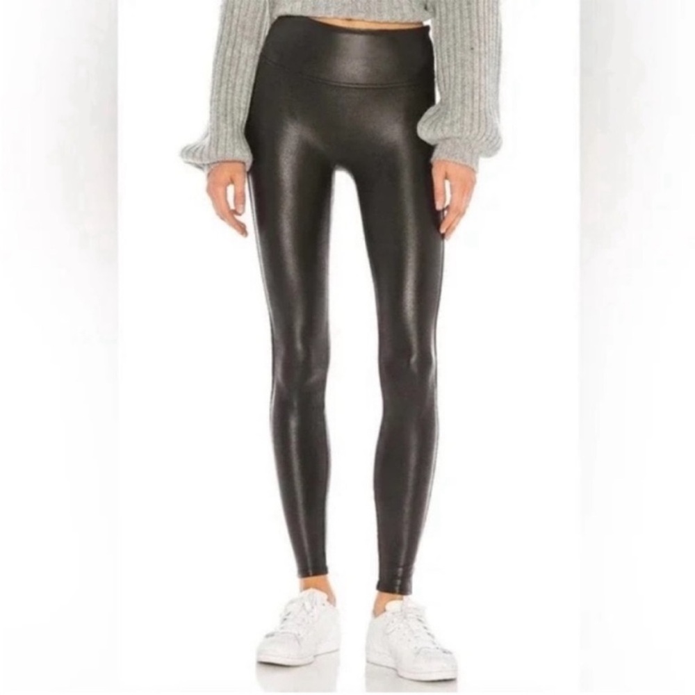 Spanx Faux Leather Leggings in Black. Size L (large).